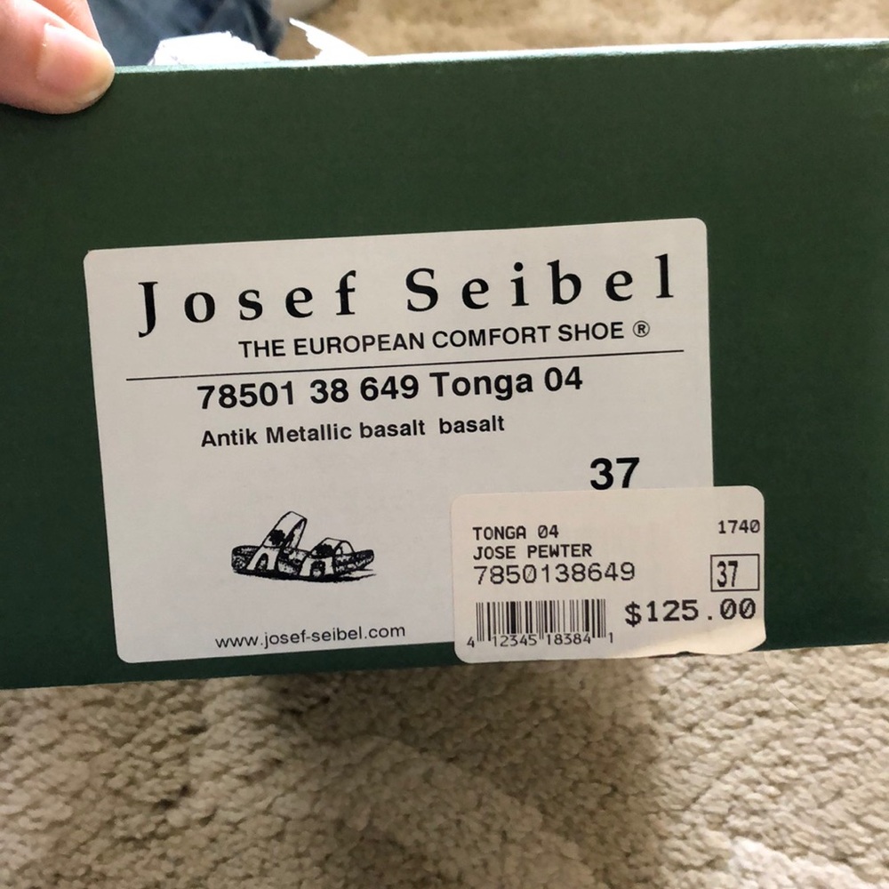 Sandals - Picture 4 of 5